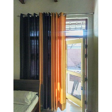 Krittika Rao Dhaba By Wb Inn Gurgaon Eksteriør bilde